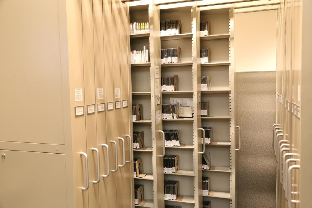 Compact Pull-Out-Track Storage
